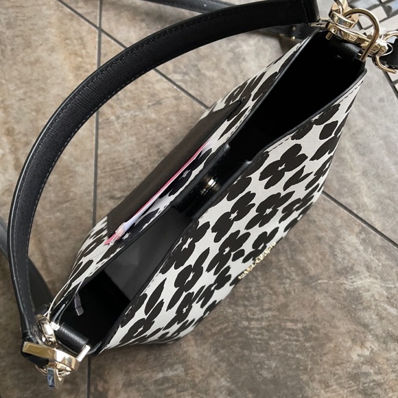 Kate Spade Darcy Small Bucket Crossbody - Picture 5 of 16